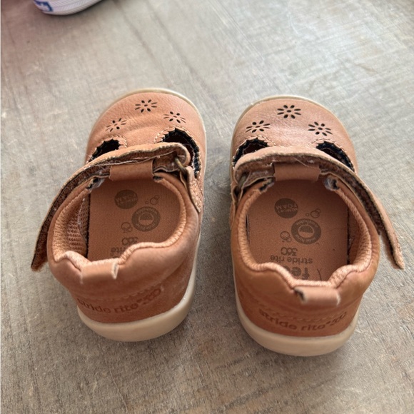 Stride Rite toddler shoes - Picture 4 of 4